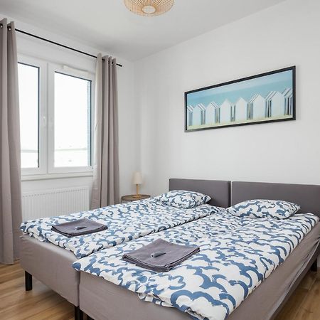 Warsaw-Aparts Herbu Janina Szpital Kültér fotó